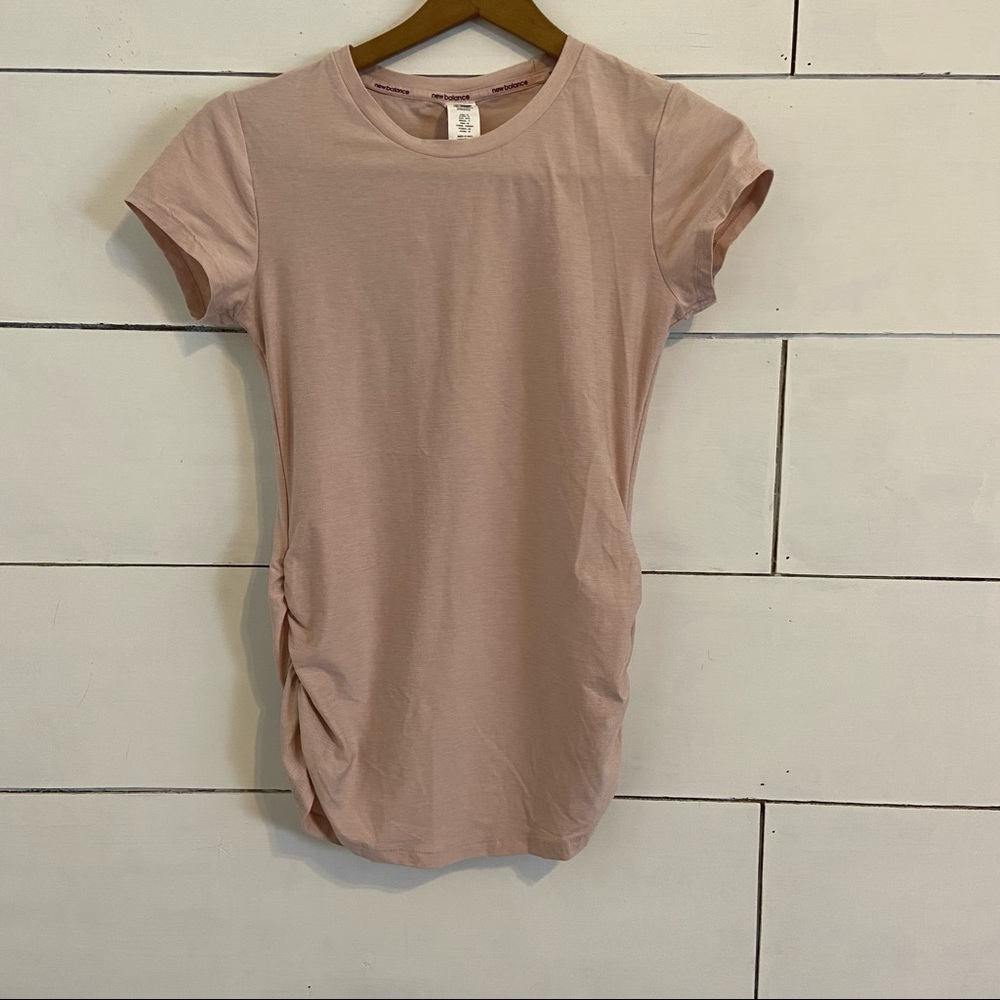 New Balance Heathered Pink Ruched Sides Tee Shirt. Size Small.